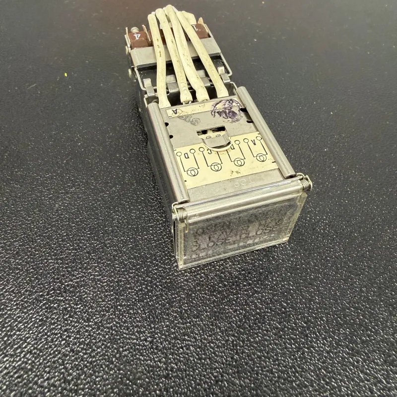RH Quad Switch – 45AS88820-023 (SV)