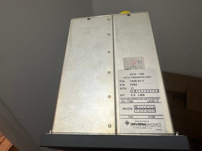 UNIVERSAL AVIONICS DTU-100 DATA TRANSFER UNIT P/N 1406-01-1 - Image 2