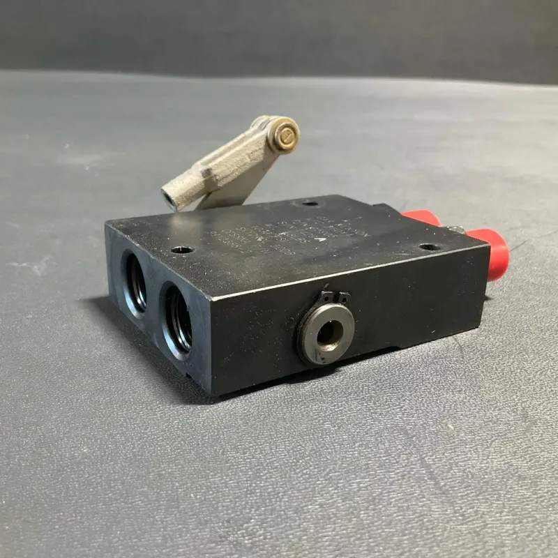 Citation 560XL Parking Brake Valve 9912388-2 (As Removed)