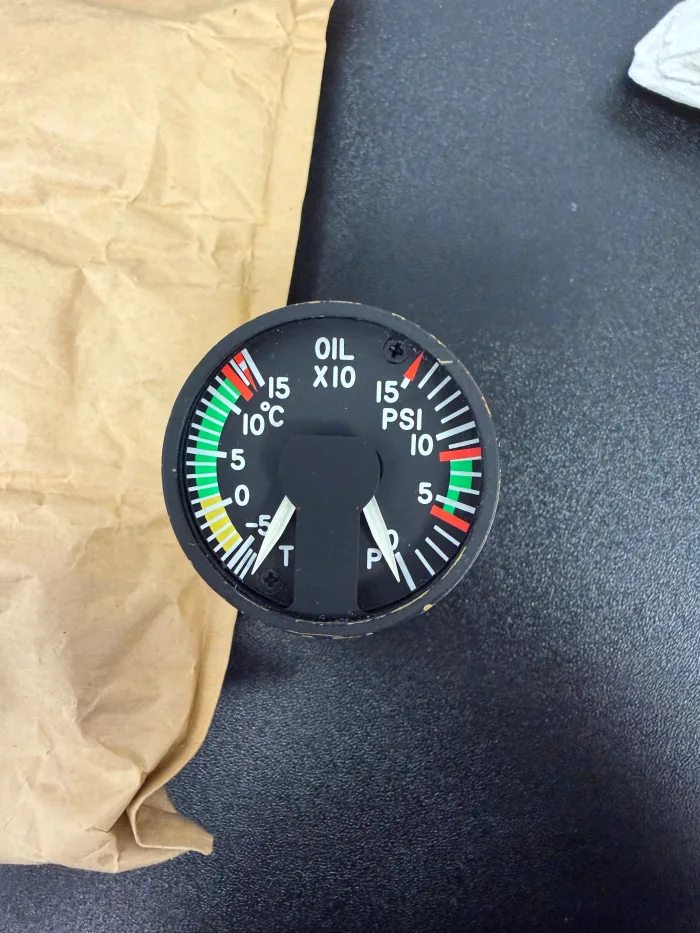 397-04844 Dual Indicator Oil Pressure/Temp (Serviceable)